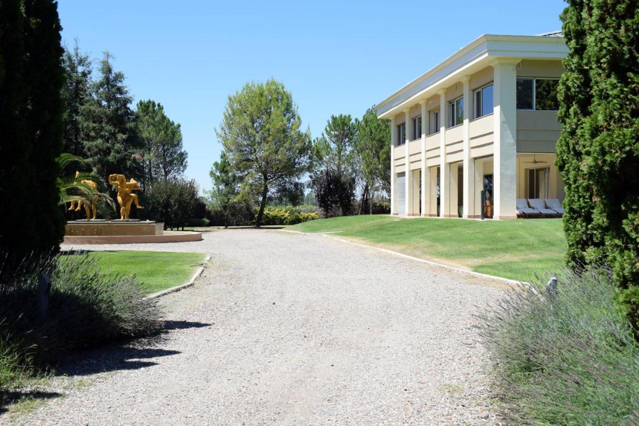 Estancia Mendoza Wine Hotel Tunuyan Bagian luar foto